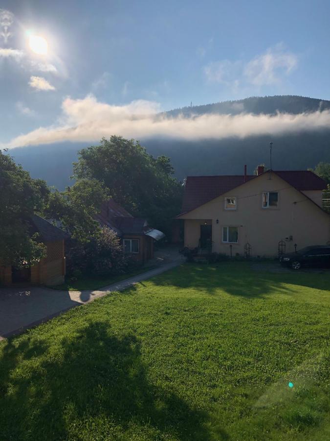 Shutka Home Spirit Яремче Екстер'єр фото